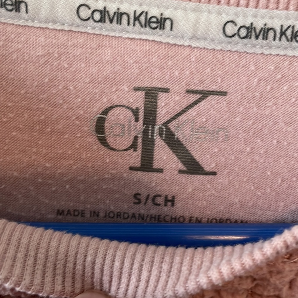 Calvin Klein sweater - Picture 2 of 3